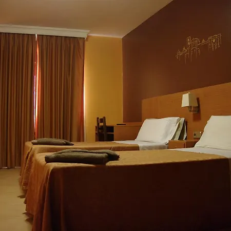 Centre Hotel 2*