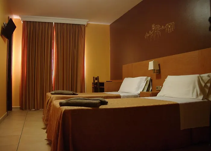 Centre Hotel 2*